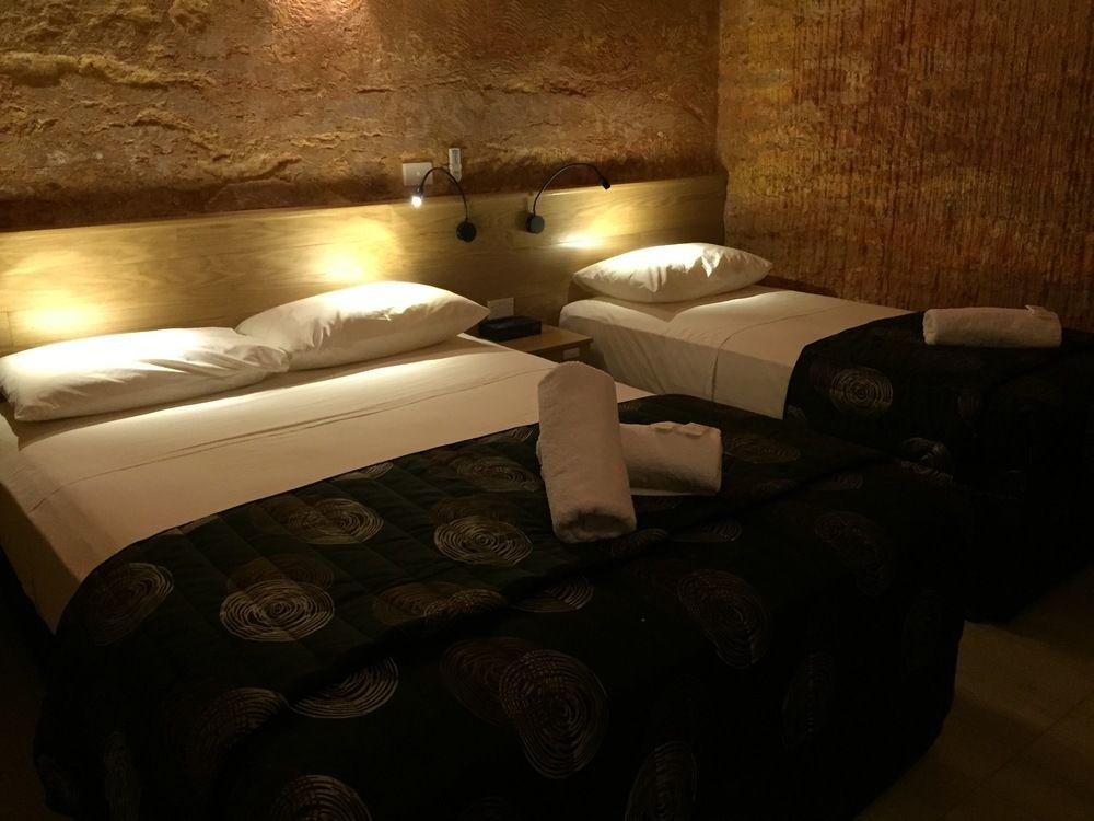 The Lookout Cave Underground Motel Coober Pedy Εξωτερικό φωτογραφία