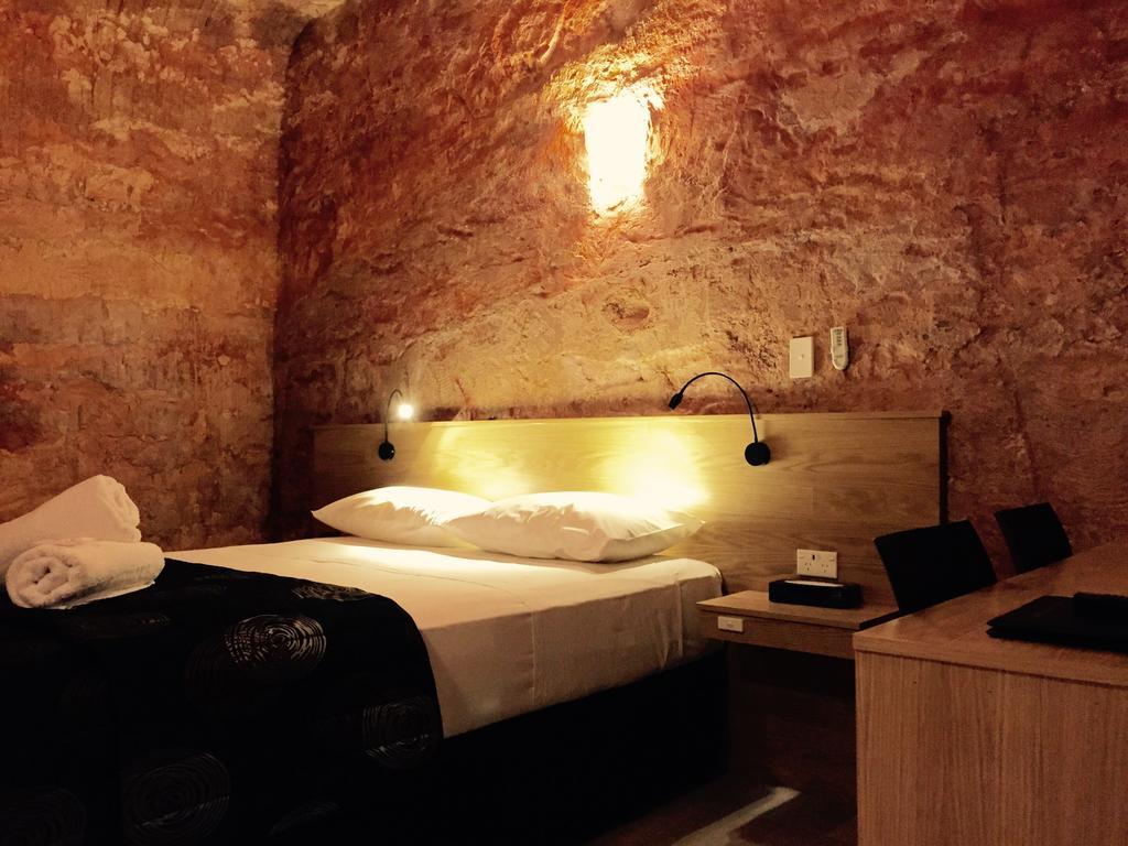 The Lookout Cave Underground Motel Coober Pedy Δωμάτιο φωτογραφία
