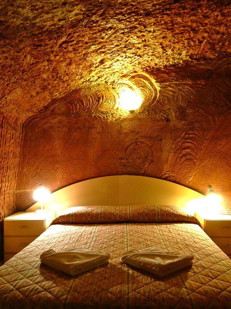 The Lookout Cave Underground Motel Coober Pedy Εξωτερικό φωτογραφία