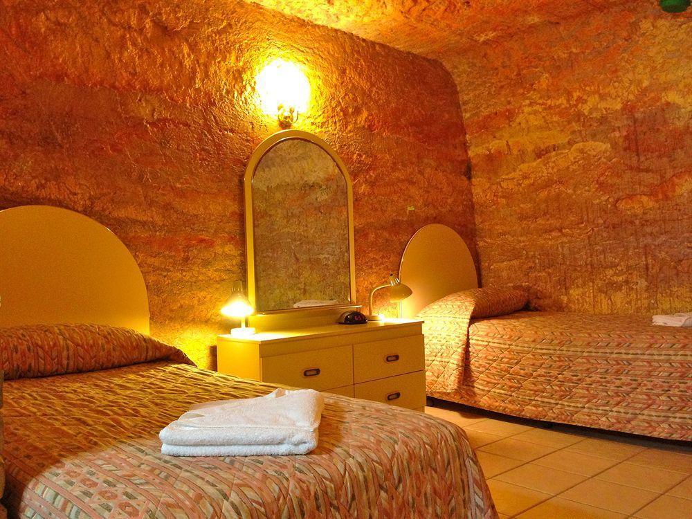 The Lookout Cave Underground Motel Coober Pedy Εξωτερικό φωτογραφία