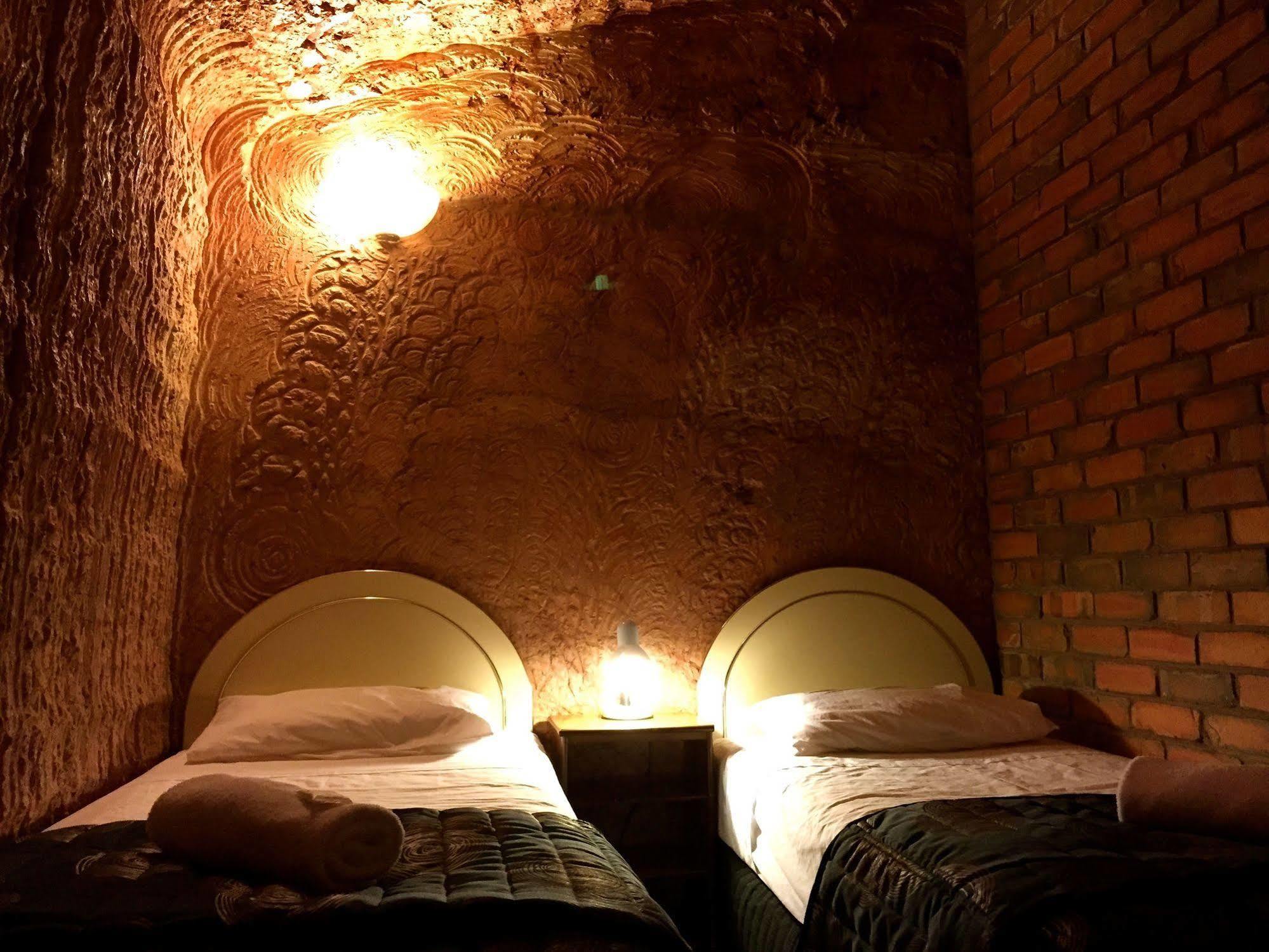 The Lookout Cave Underground Motel Coober Pedy Εξωτερικό φωτογραφία